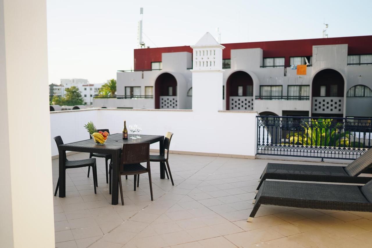 شقة البوفيرا  في Wonderful Flats With Pool By Host Wise المظهر الخارجي الصورة