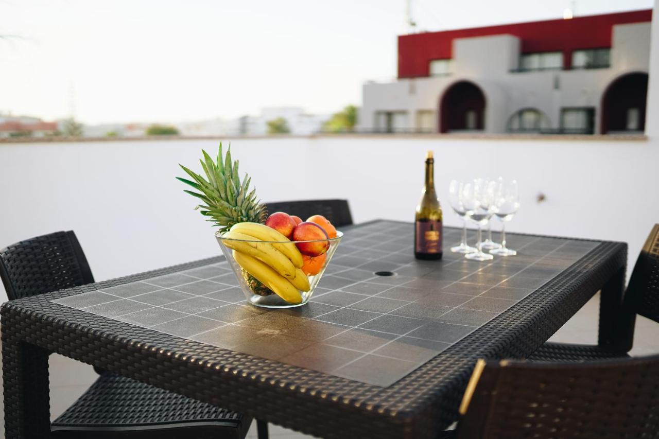 شقة البوفيرا  في Wonderful Flats With Pool By Host Wise المظهر الخارجي الصورة