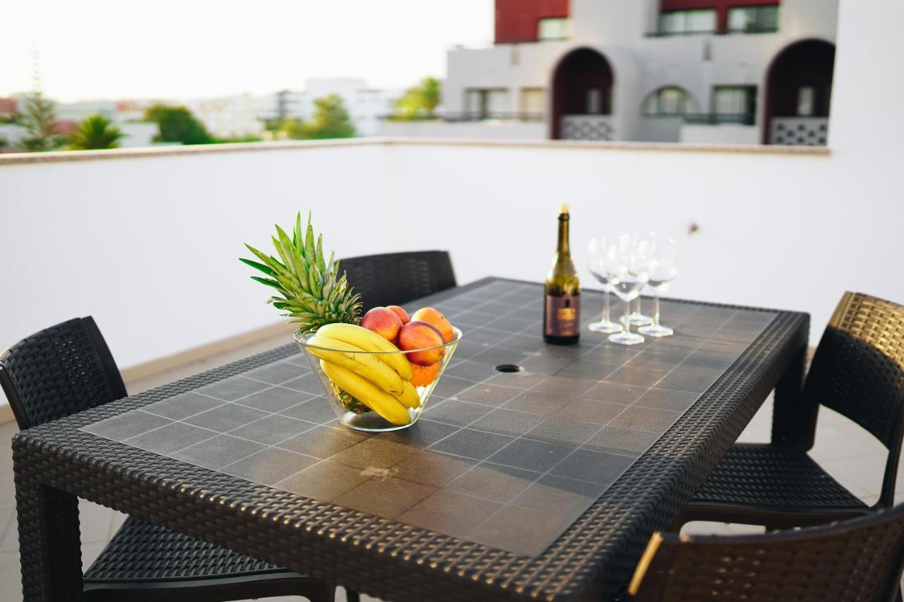 شقة البوفيرا  في Wonderful Flats With Pool By Host Wise المظهر الخارجي الصورة
